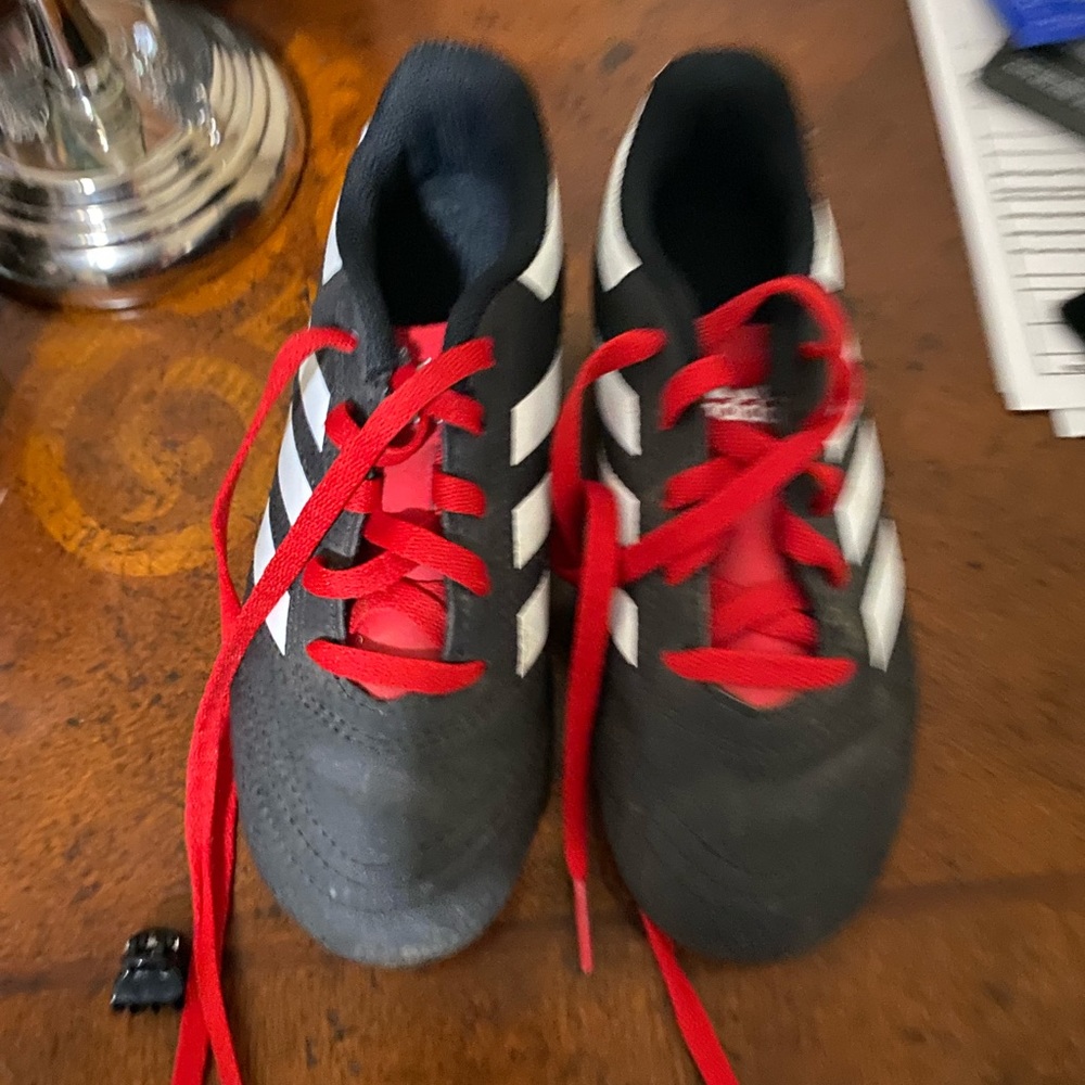 ADIDAS SOCCER CLEATS